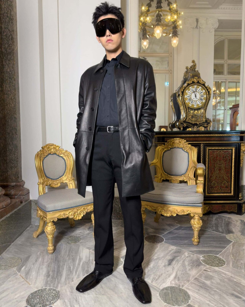 Claudia Schiffer featured in  the Balenciaga advertisement for Winter 2025