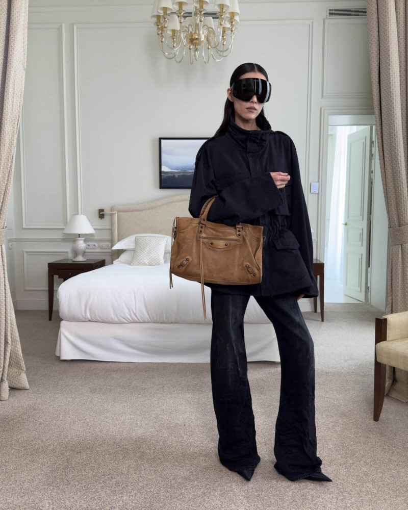 Claudia Schiffer featured in  the Balenciaga advertisement for Winter 2025