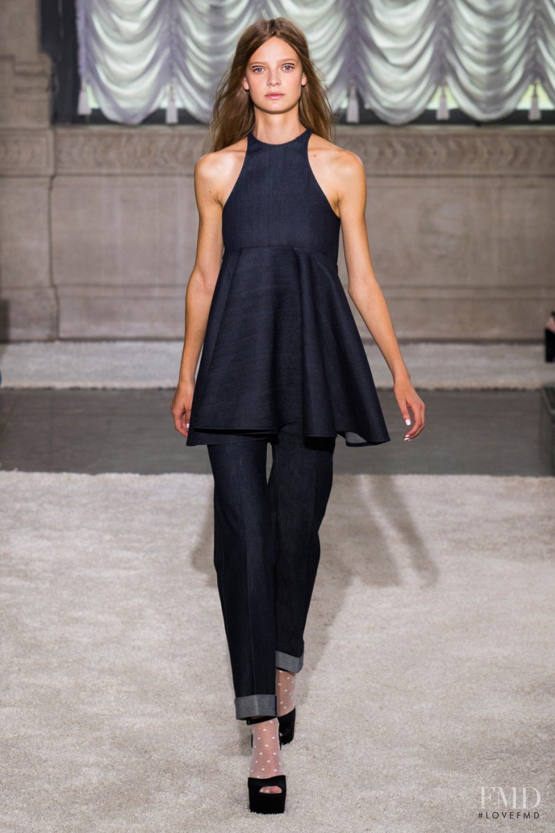 Ine Neefs featured in  the Giamba fashion show for Spring/Summer 2015