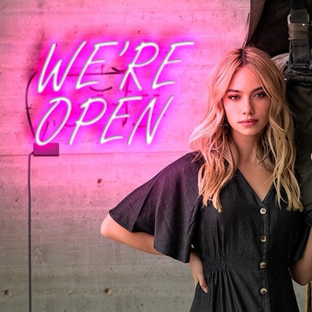 Ella Ayalon featured in  the Tamnoon advertisement for Spring/Summer 2021