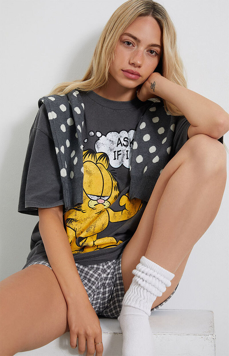 Ella Ayalon featured in  the PacSun catalogue for Spring/Summer 2023