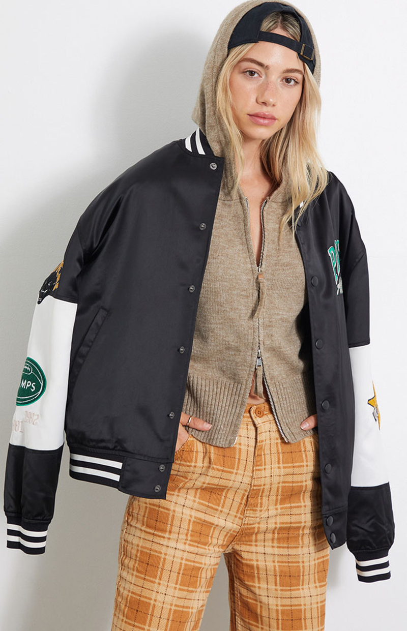 Ella Ayalon featured in  the PacSun catalogue for Winter 2022