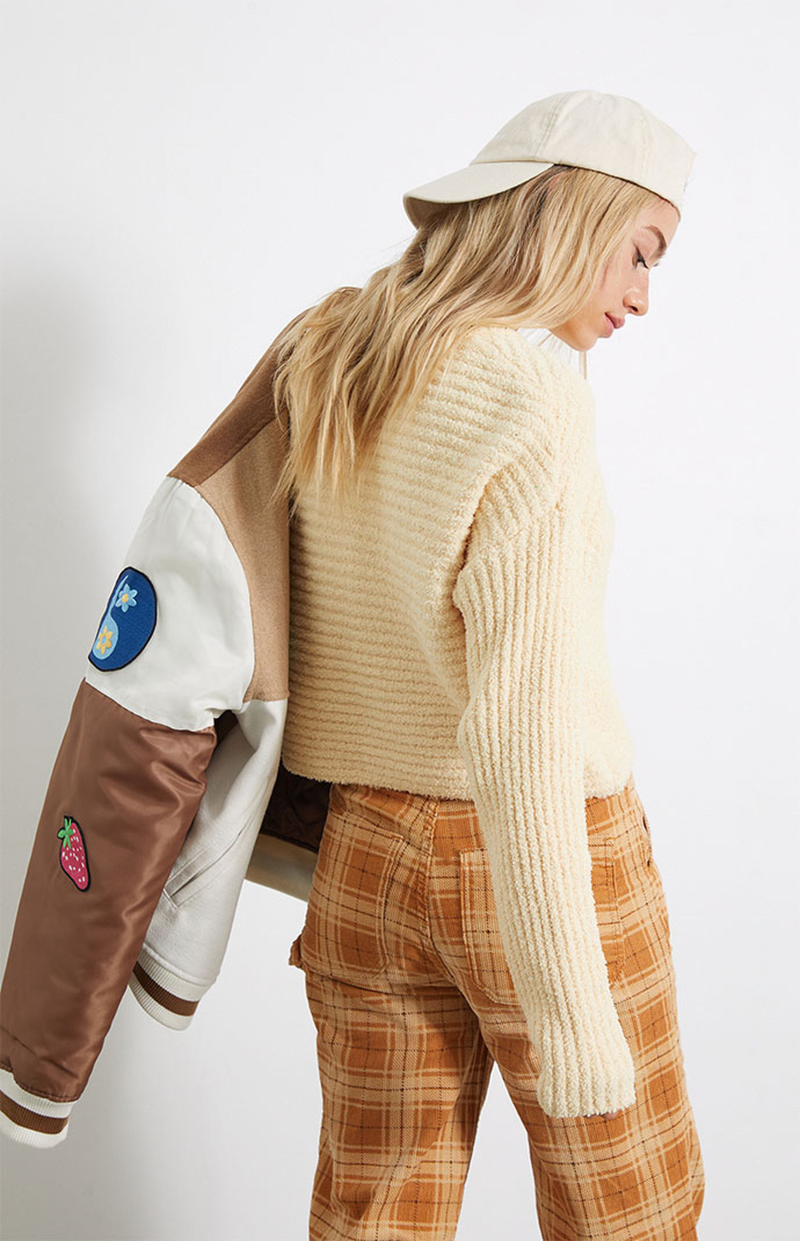 Ella Ayalon featured in  the PacSun catalogue for Winter 2022