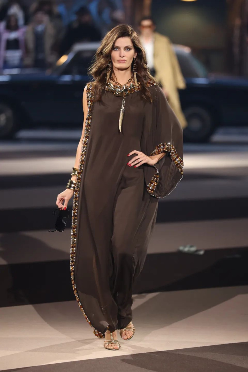 Isabeli Fontana featured in  the DSquared2 fashion show for Autumn/Winter 2025