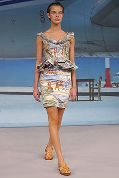 Hussein Chalayan fashion show for Spring/Summer 2004