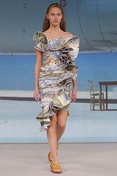 Hussein Chalayan fashion show for Spring/Summer 2004