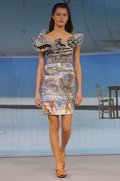 Hussein Chalayan fashion show for Spring/Summer 2004