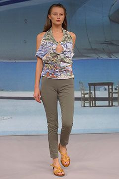 Hussein Chalayan fashion show for Spring/Summer 2004