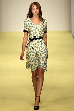 Clements Ribeiro fashion show for Spring/Summer 2004