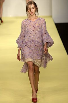 Clements Ribeiro fashion show for Spring/Summer 2004