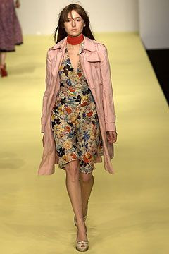 Clements Ribeiro fashion show for Spring/Summer 2004
