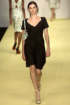 Clements Ribeiro fashion show for Spring/Summer 2004