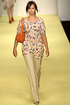 Clements Ribeiro fashion show for Spring/Summer 2004