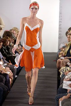 Diane Von Furstenberg fashion show for Spring/Summer 2004