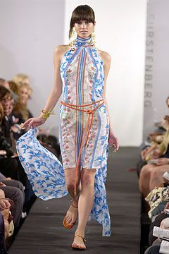 Diane Von Furstenberg fashion show for Spring/Summer 2004