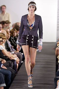 Diane Von Furstenberg fashion show for Spring/Summer 2004