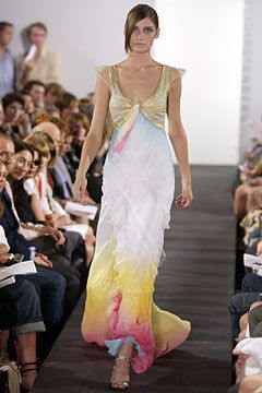 Diane Von Furstenberg fashion show for Spring/Summer 2004