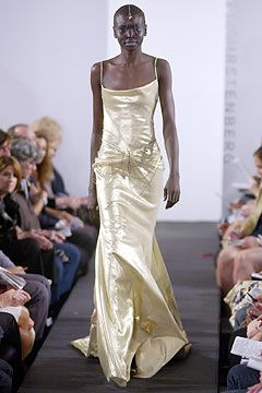 Diane Von Furstenberg fashion show for Spring/Summer 2004