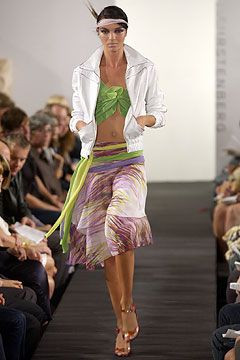 Diane Von Furstenberg fashion show for Spring/Summer 2004