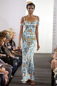 Diane Von Furstenberg fashion show for Spring/Summer 2004
