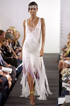 Diane Von Furstenberg fashion show for Spring/Summer 2004