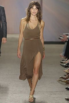 DKNY fashion show for Spring/Summer 2004