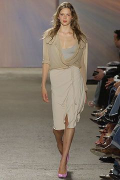 DKNY fashion show for Spring/Summer 2004