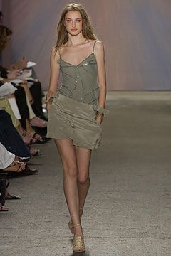 DKNY fashion show for Spring/Summer 2004