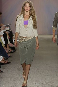 DKNY fashion show for Spring/Summer 2004