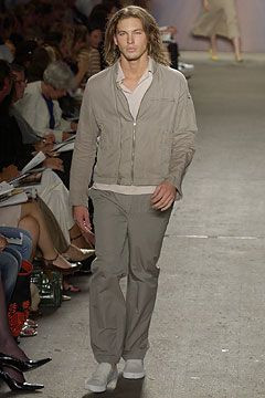DKNY fashion show for Spring/Summer 2004