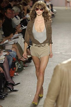 DKNY fashion show for Spring/Summer 2004
