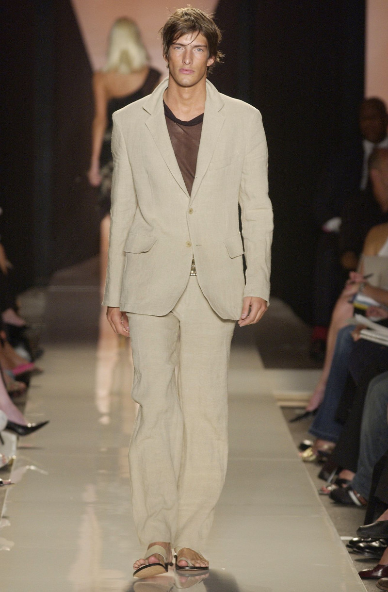 Donna Karan New York fashion show for Spring/Summer 2004