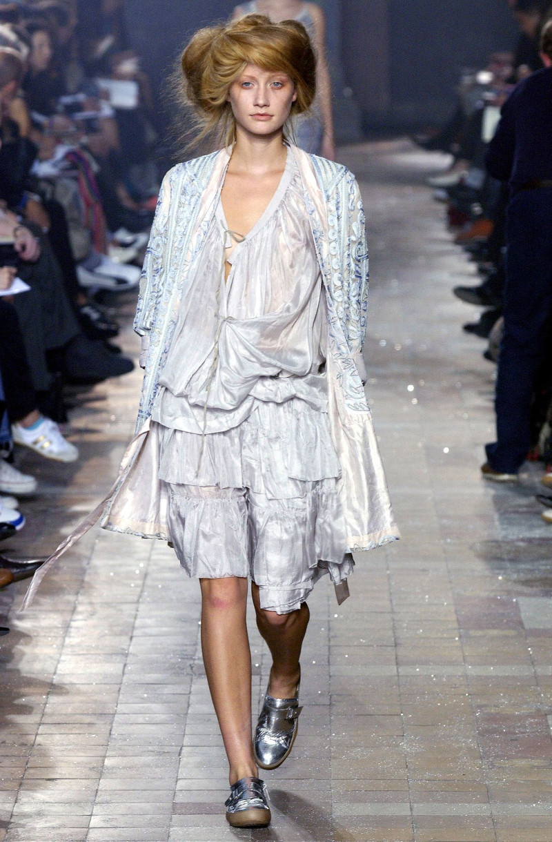 Dries van Noten fashion show for Spring/Summer 2004