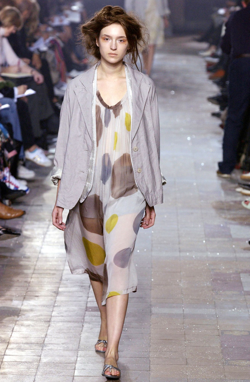 Dries van Noten fashion show for Spring/Summer 2004