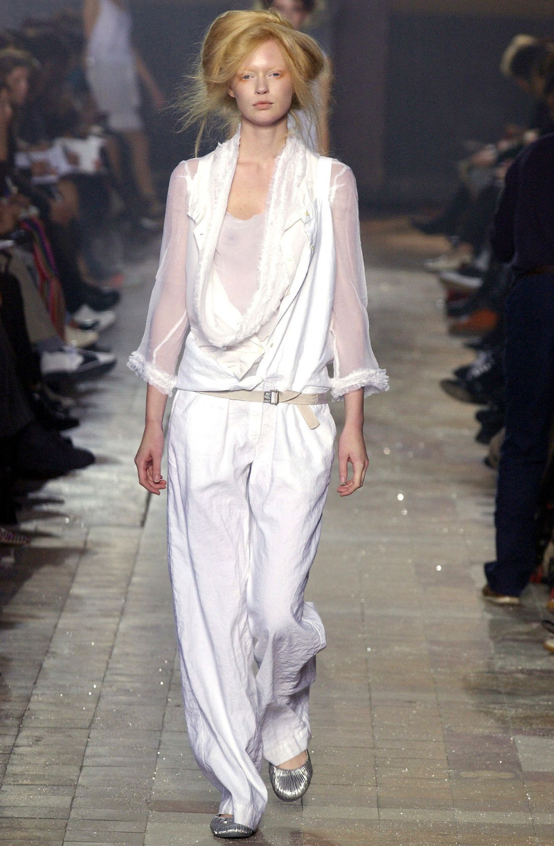 Dries van Noten fashion show for Spring/Summer 2004