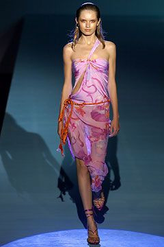 Emanuel Ungaro fashion show for Spring/Summer 2004