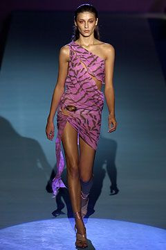 Emanuel Ungaro fashion show for Spring/Summer 2004
