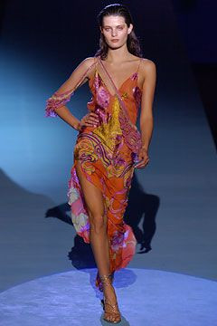 Emanuel Ungaro fashion show for Spring/Summer 2004