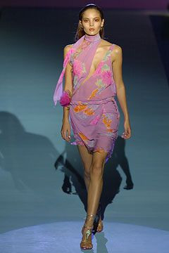 Emanuel Ungaro fashion show for Spring/Summer 2004