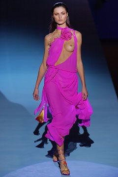 Emanuel Ungaro fashion show for Spring/Summer 2004