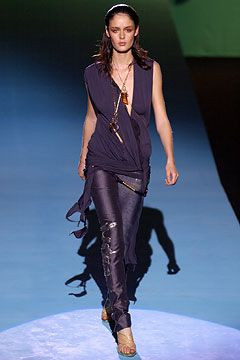 Emanuel Ungaro fashion show for Spring/Summer 2004