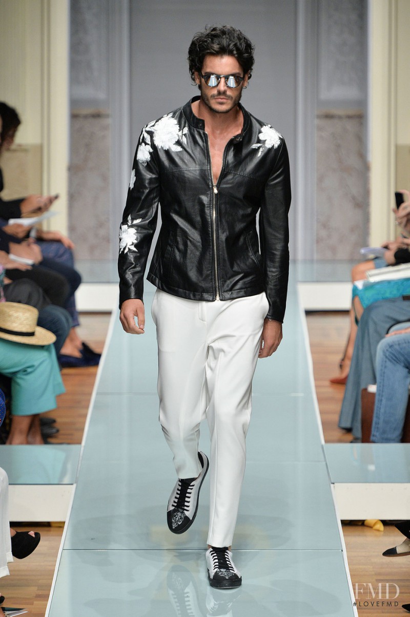 roccobarocco fashion show for Spring/Summer 2015