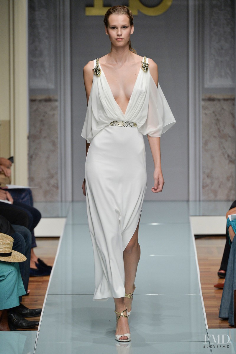 Mariina Keskitalo featured in  the roccobarocco fashion show for Spring/Summer 2015