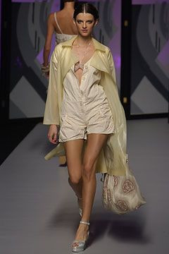 Frostfrench fashion show for Spring/Summer 2004