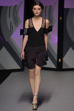 Frostfrench fashion show for Spring/Summer 2004