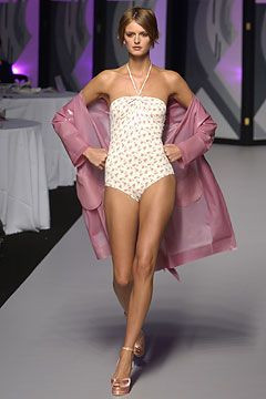 Frostfrench fashion show for Spring/Summer 2004