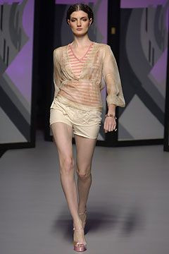 Frostfrench fashion show for Spring/Summer 2004