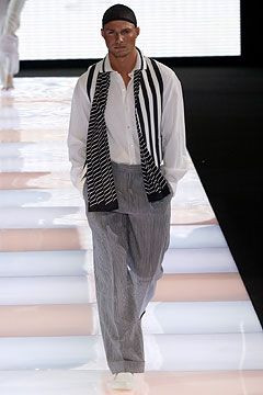 Giorgio Armani fashion show for Spring/Summer 2004