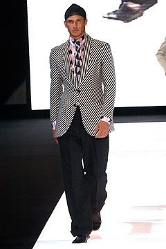 Giorgio Armani fashion show for Spring/Summer 2004