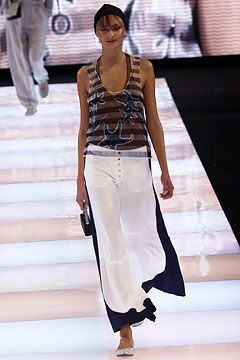 Giorgio Armani fashion show for Spring/Summer 2004